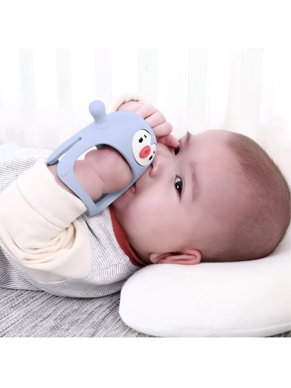 Smily Mia Penguin Silicone Sucking Teether Toy - Picture 4 of 6